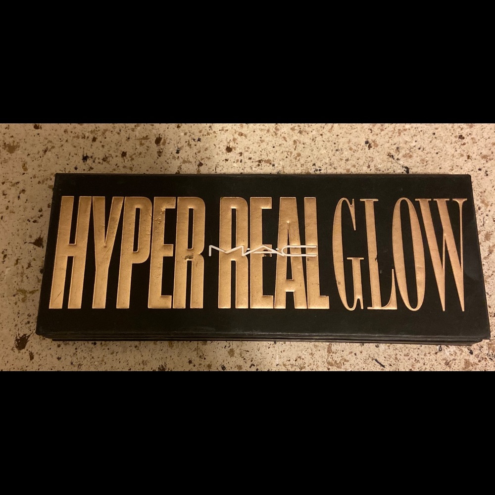 Mac hyper real glow highlight palette